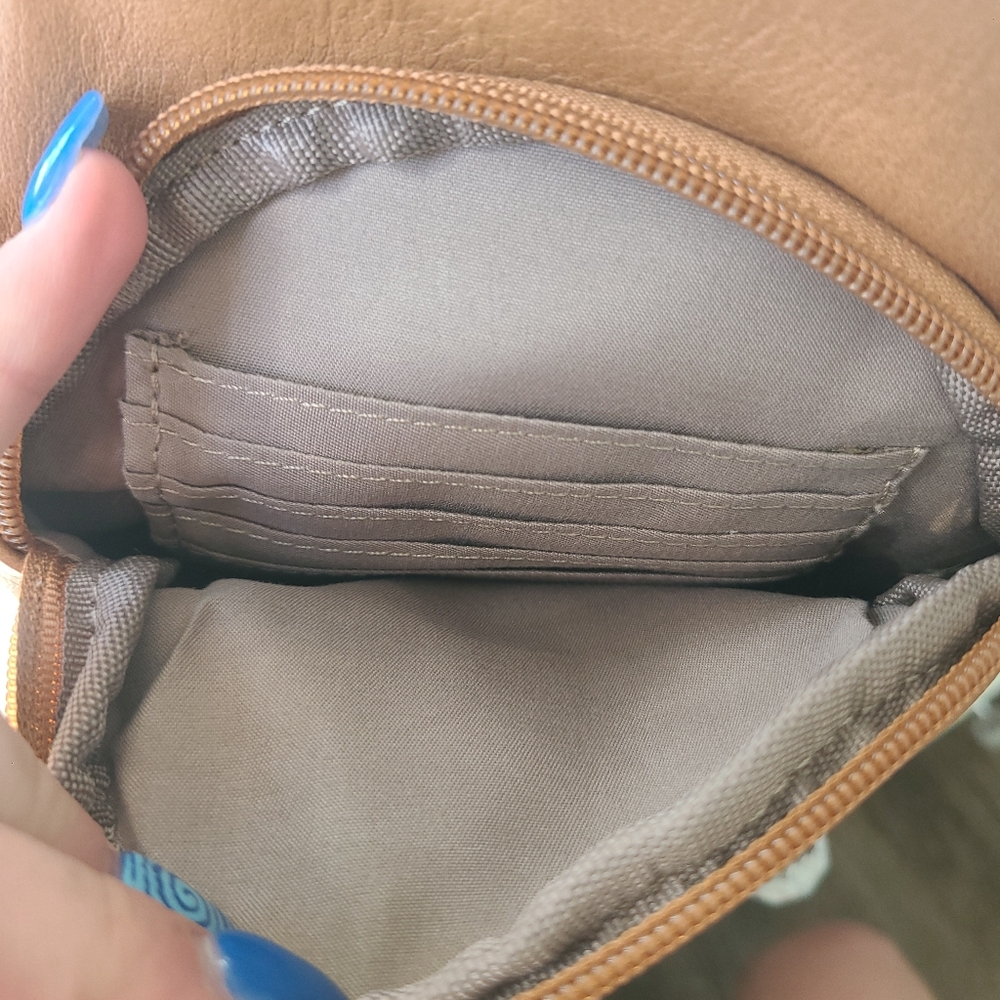 FannyPack - Picture 5 of 6